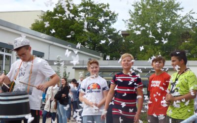 Walking on sunshine – 60 Jahre Schrenzerschule