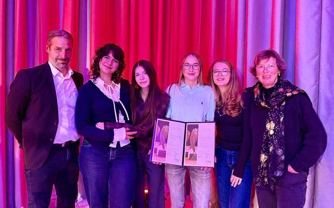 WPU-Kurs „Kreatives Schreiben“ erhält Jugend-Literaturpreis 2026 der OVAG