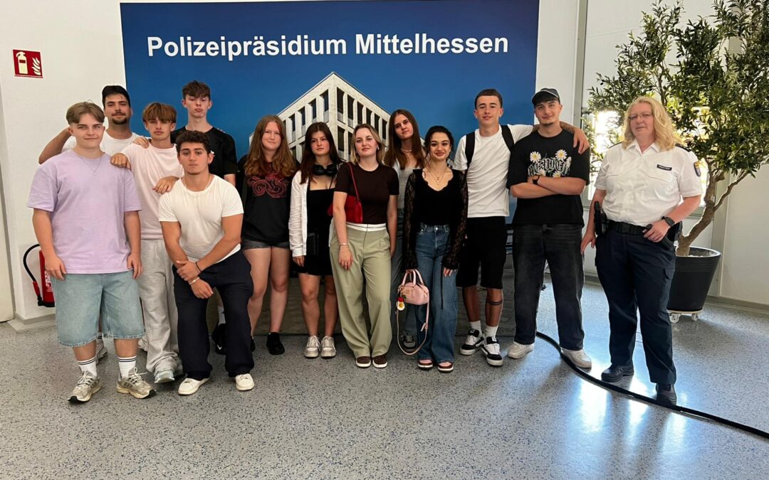 Schrenzerschüler gewinnen dreifach bei Wettbewerb der Polizei Hessen